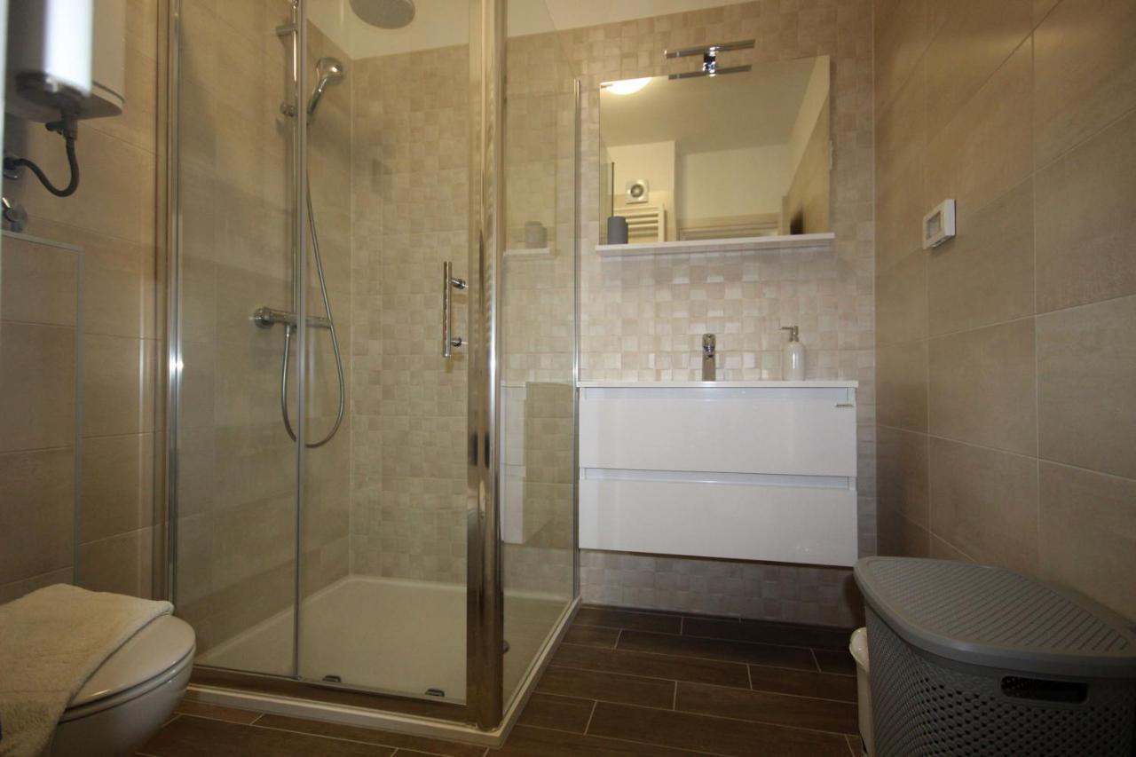 Apartment Mare Pula Exterior photo